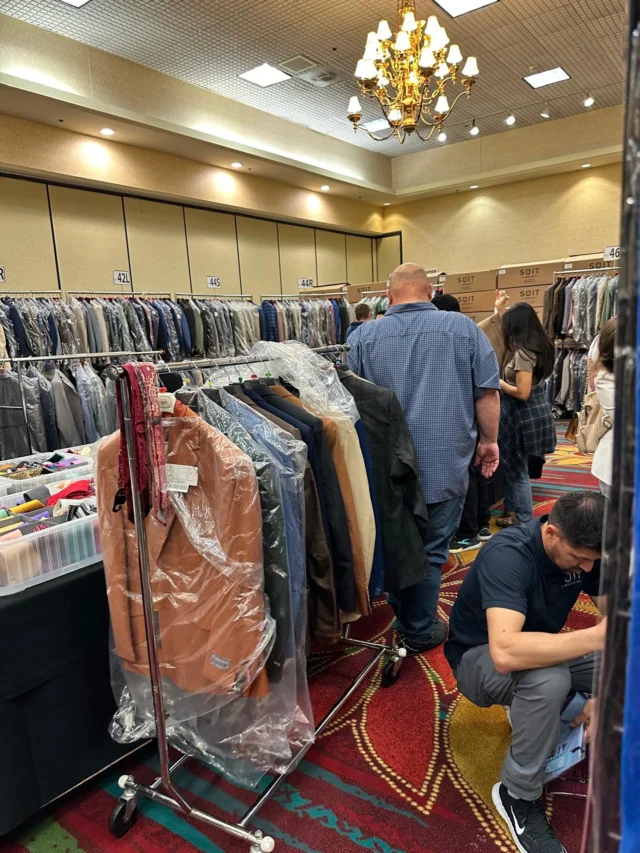 Shopping so good you’ll need your own personal rack just to carry all your suitsOrange County showed UP this weekend —thank you for all the love! We’re wrapping things up early, so make sure you slide through before we close at 12PM. Don’t miss your chance to level up your wardrobe.“Get Suited with Brotherly Love”#SuitSale #OrangeCountyStyle #MenswearDeals #SuitUp #SuitBros