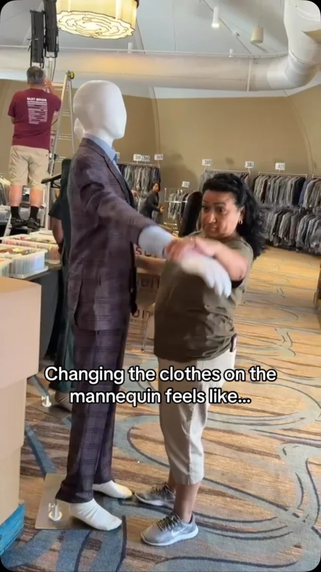 Changing Manny’s outfit is basically his chiropractor appointment. 😂A little twist here, a little adjustment there… crack, crack, crack! 💀😂He may not have a spine, but after a full Suit Bros setup, he definitely needs an adjustment. 🤣#SuitBros #MannyTheMannequin #SuitLife #BehindTheScenes #SuitSale