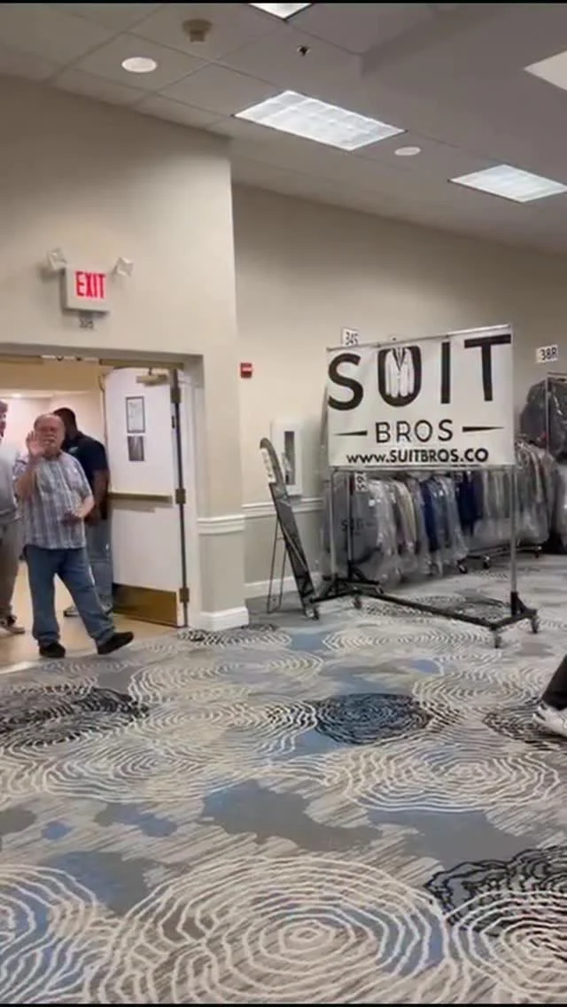 Opening Day in Sacramento was everything we hoped for and more! 🎉One of the best parts of coming back each year is seeing so many familiar faces who continue to support us. At the same time, we were excited to welcome new customers and help them find the perfect addition to their wardrobe.Thank you to everyone who stopped by and made our first day such a success. Sacramento, your support means the world to us, and we can’t wait to see even more of you throughout the week! 👔✨