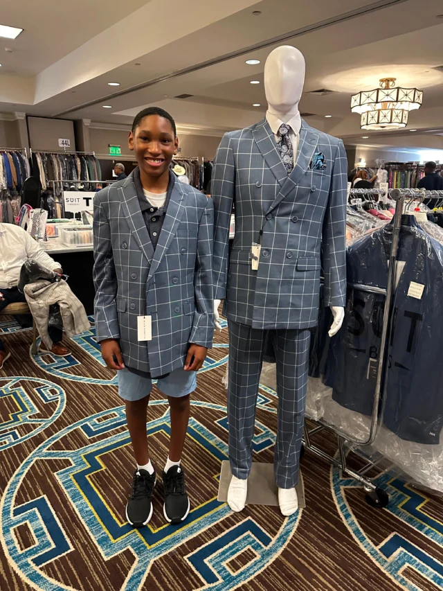 WHO WORE IT BEST?
We think they’re both looking pretty sharp 😉Charleston, this is your LAST DAY!
Join us today before we wrap things up.We close at 12 PM sharp, so come early and get suited up!📍 Charleston Marriott
Come shop the collection and experience Suit Bros — where it’s always Suited with Brotherly Love.#SuitBros #CharlestonSC #WhoWoreItBest #LastDay #SuitSale SuitedWithBrotherlyLove